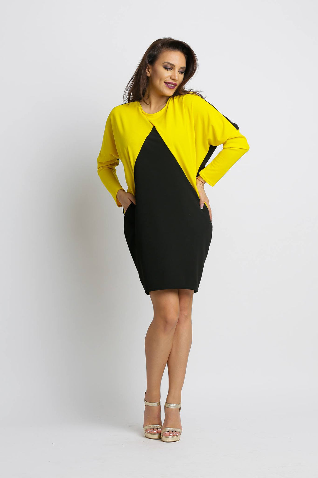 ROCHIE MONA